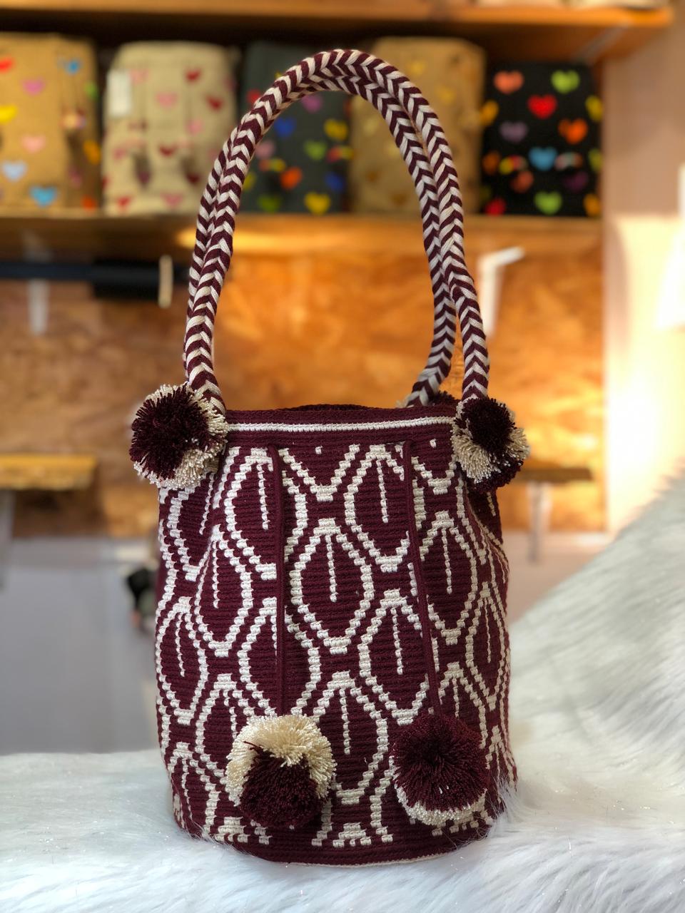 Wayuú Trenza y Borla 29 x 29