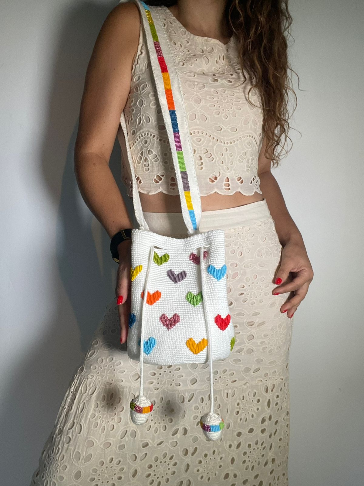 Exclusive Medium Wayuu Hearts Embroidery 22x23