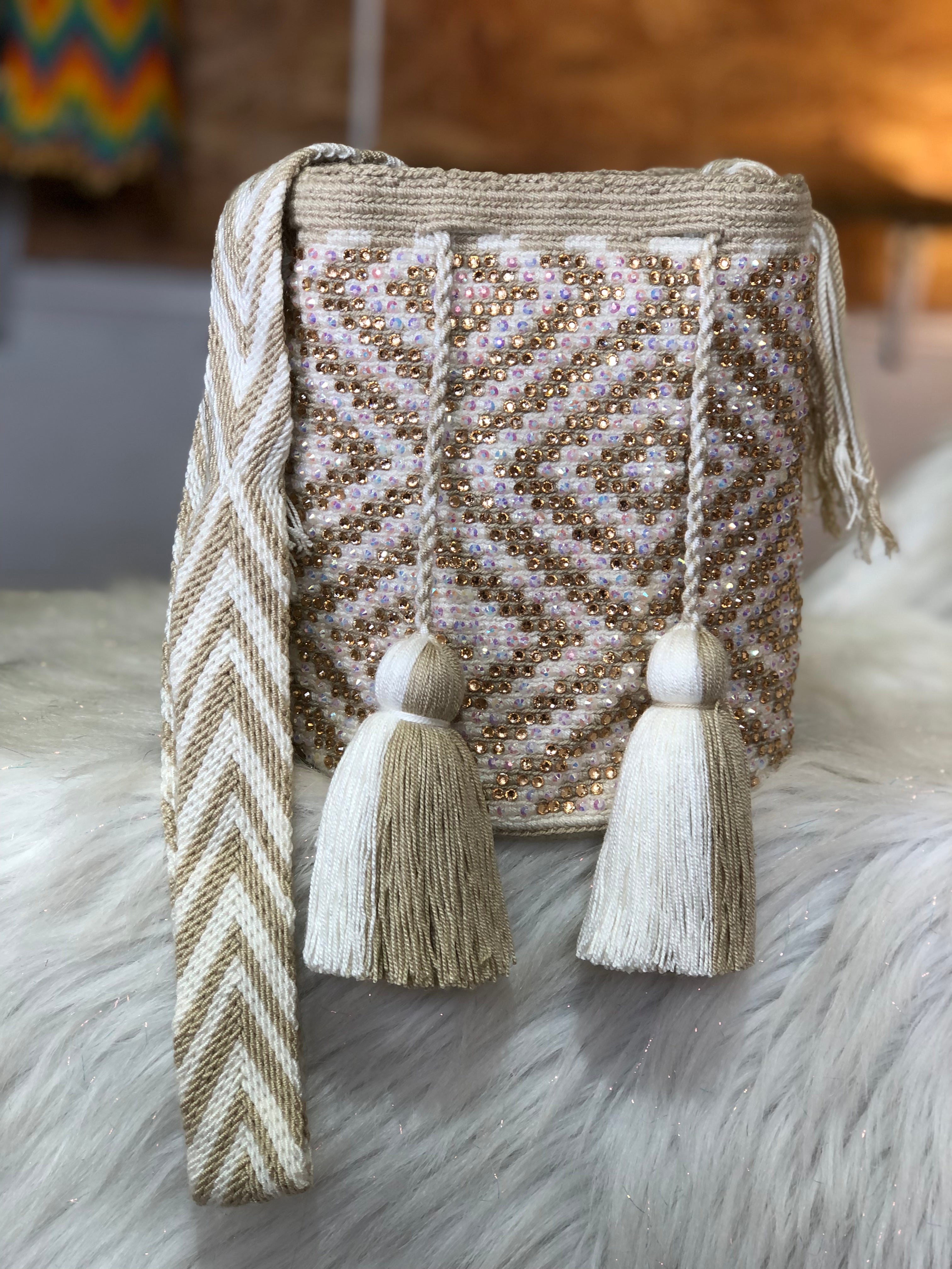 Wayuu Medium Rhinestones 22x21