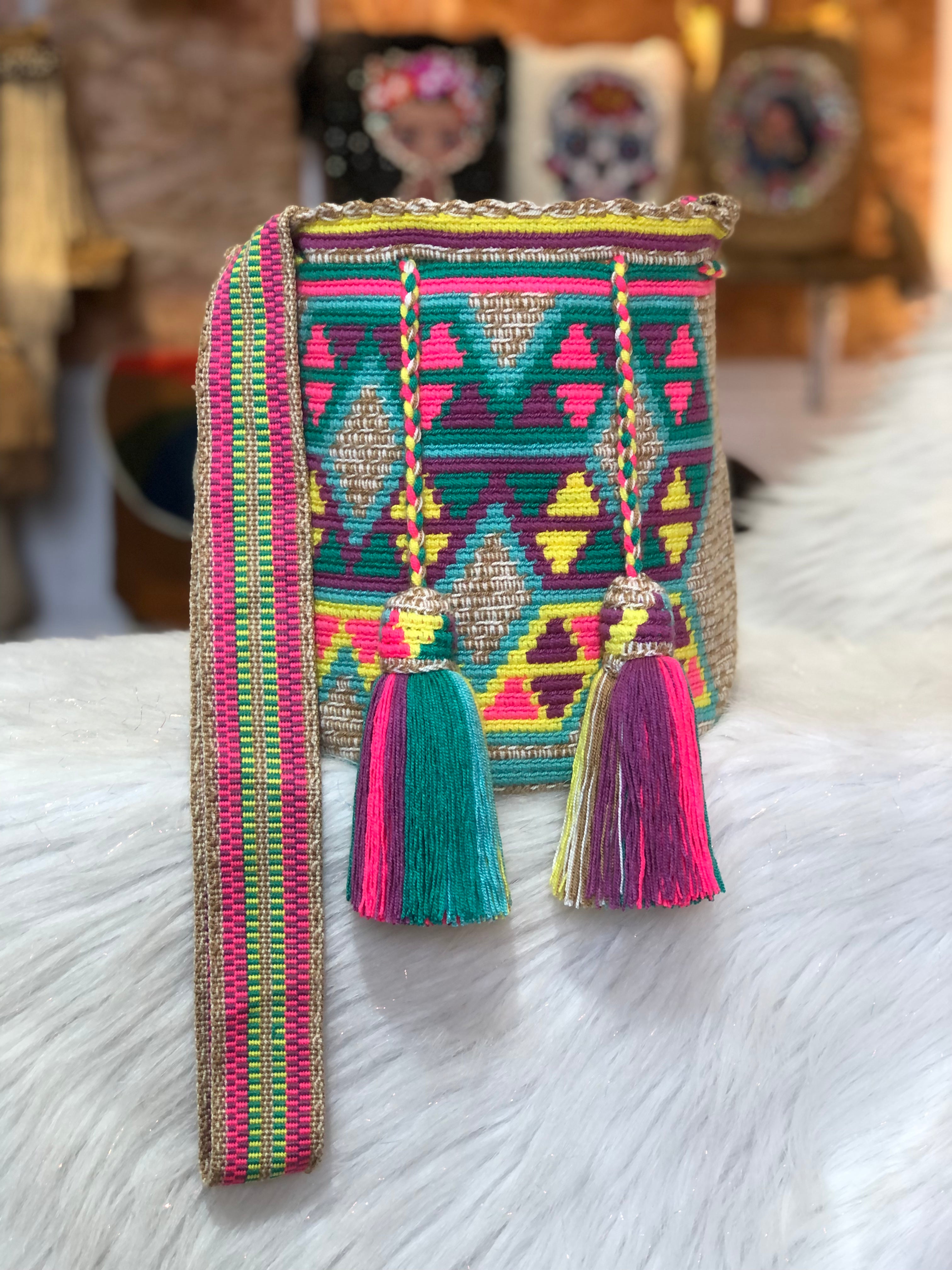 Wayuú Mediana Diseño Exclusive 22 x 21