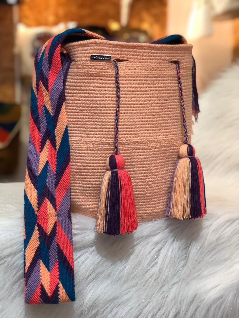 Wayuú Unicolor Grande Tradicional 29 x 29