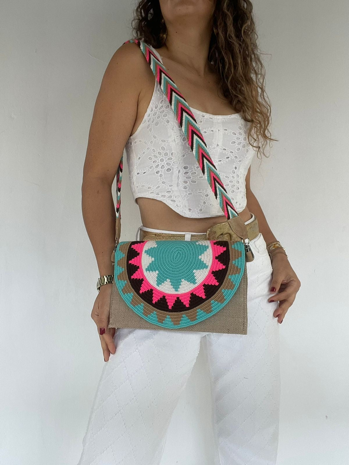 Sobre Exclusive Gaza 17 x 27