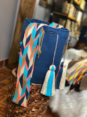 Wayuú unicolor Grande tradicional 29x29