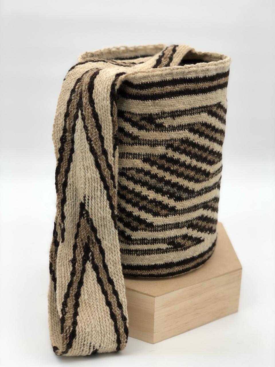 Arhuacas Medianas Premium 29 x 28 Nuevas